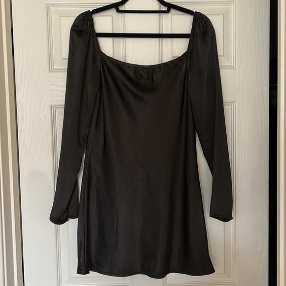 Princess Polly dress - Picture 5 of 7